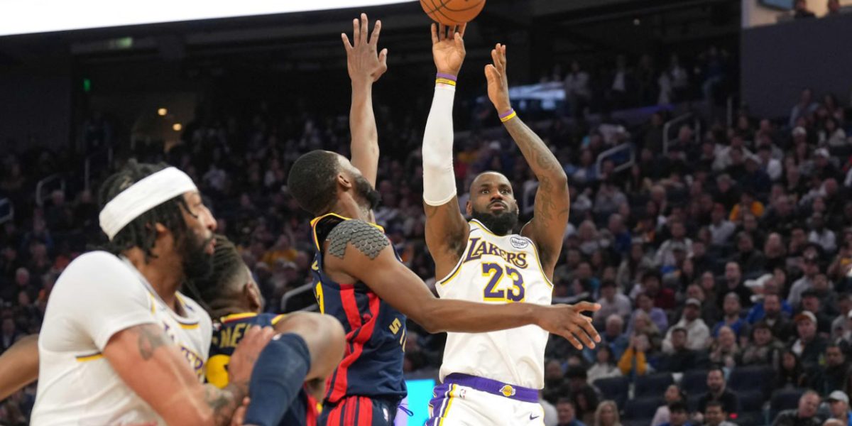 NBA Anthony Davis LeBron James lead Lakers past Warriors