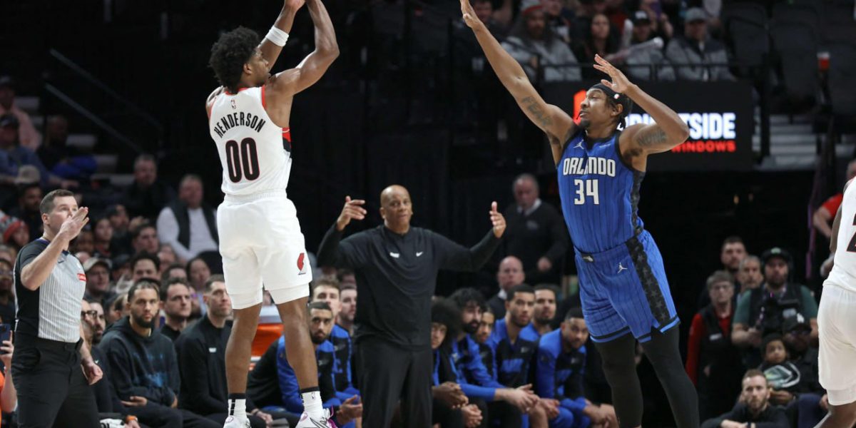 NBA Blazers dominate second half to blow out Magic