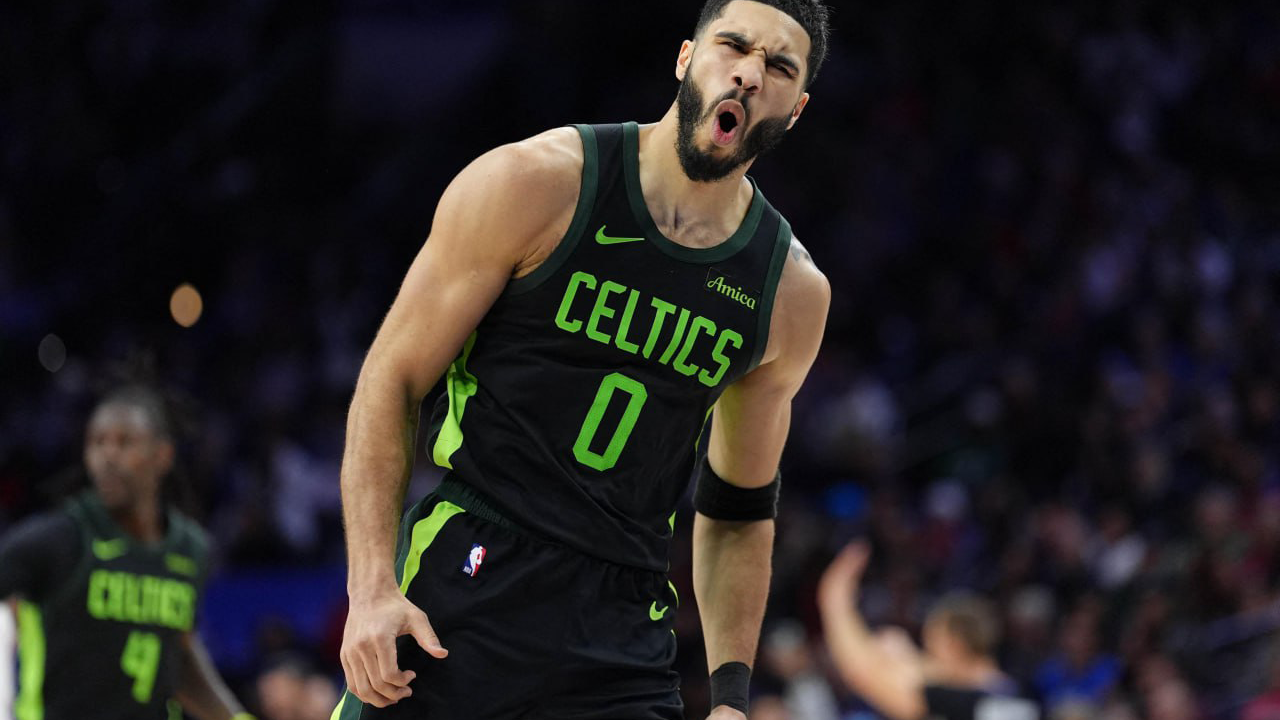 NBA: Celtics hold off Knicks, extend win streak to five