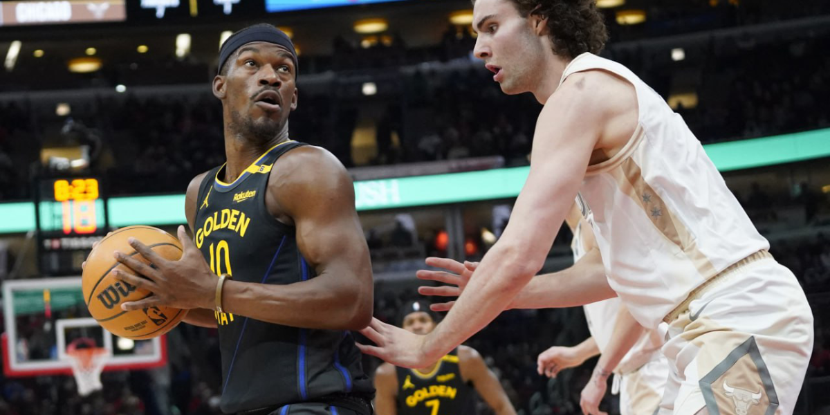 NBA Down 24 Warriors upend Bulls in Jimmy Butlers solid debut.jpg