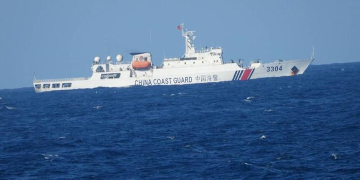 PCG continues to call out Chinese ship near Zambales coast.jpg