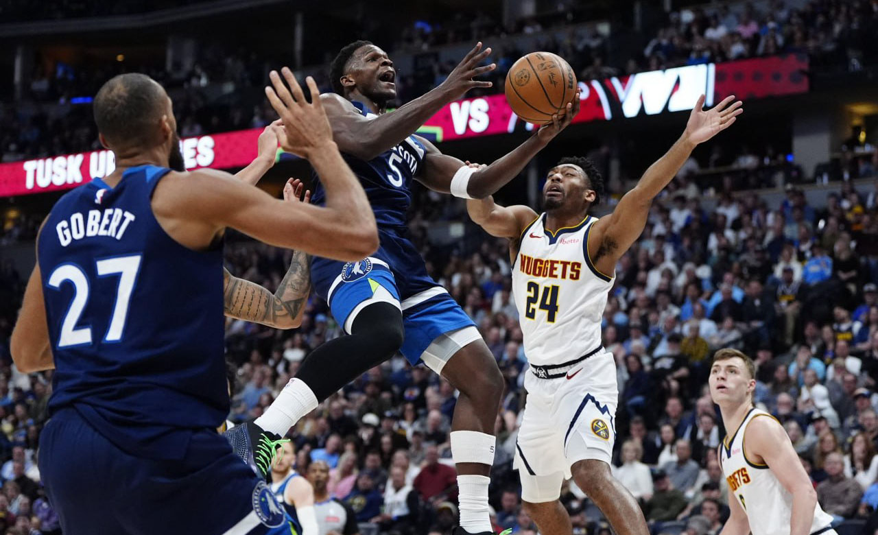 NBA: Anthony Edwards, Wolves rout Nuggets, extend streak