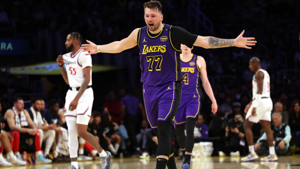 NBA LeBron James streaking Lakers top Timberwolves.jpg 1