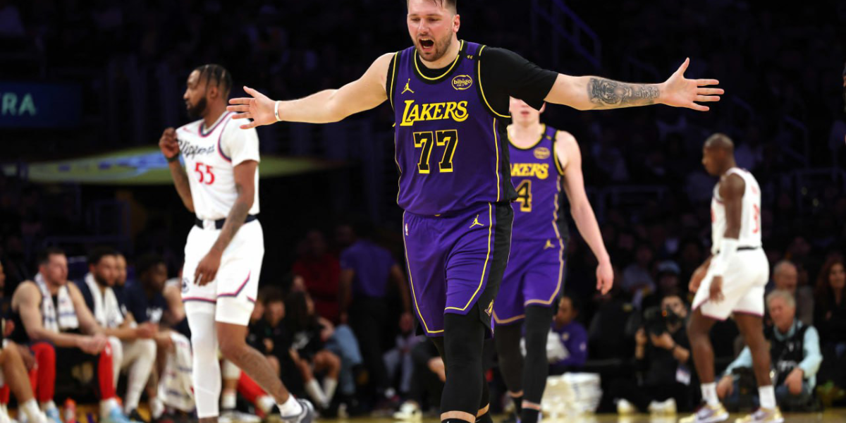 NBA LeBron James streaking Lakers top Timberwolves.jpg 1