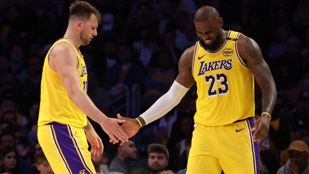 NBA LeBron James streaking Lakers top Timberwolves.jpg