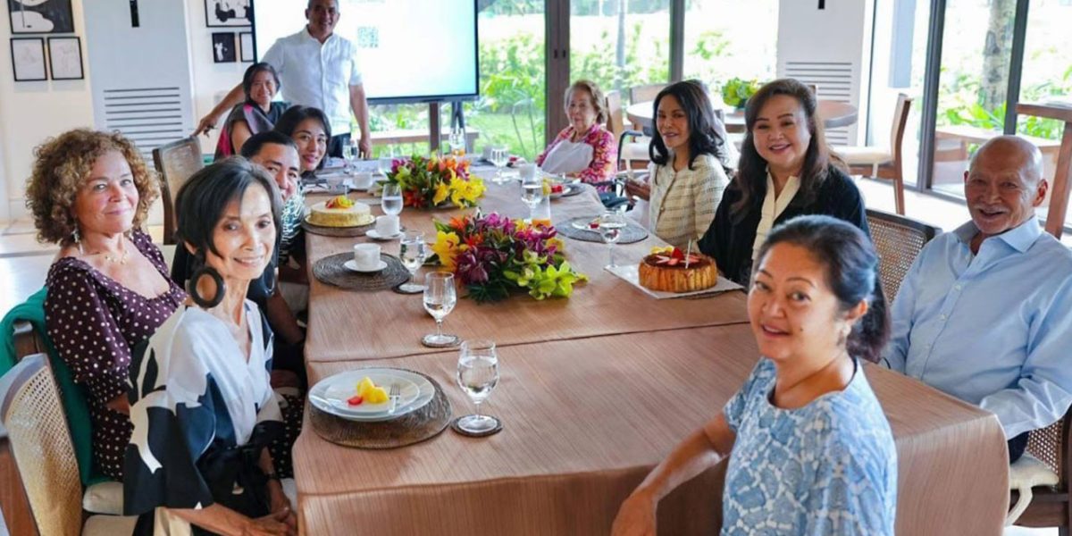 Palace challenges ‘fake news peddlers to prove ‘edited photo of Liza Marcos