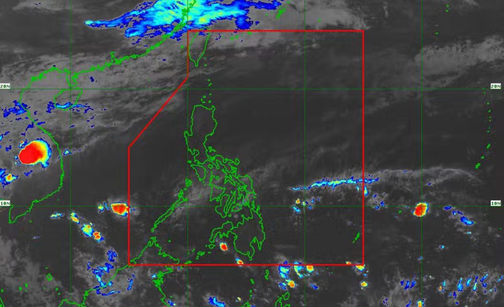 Fair Thursday weather with possible rain showers nationwide