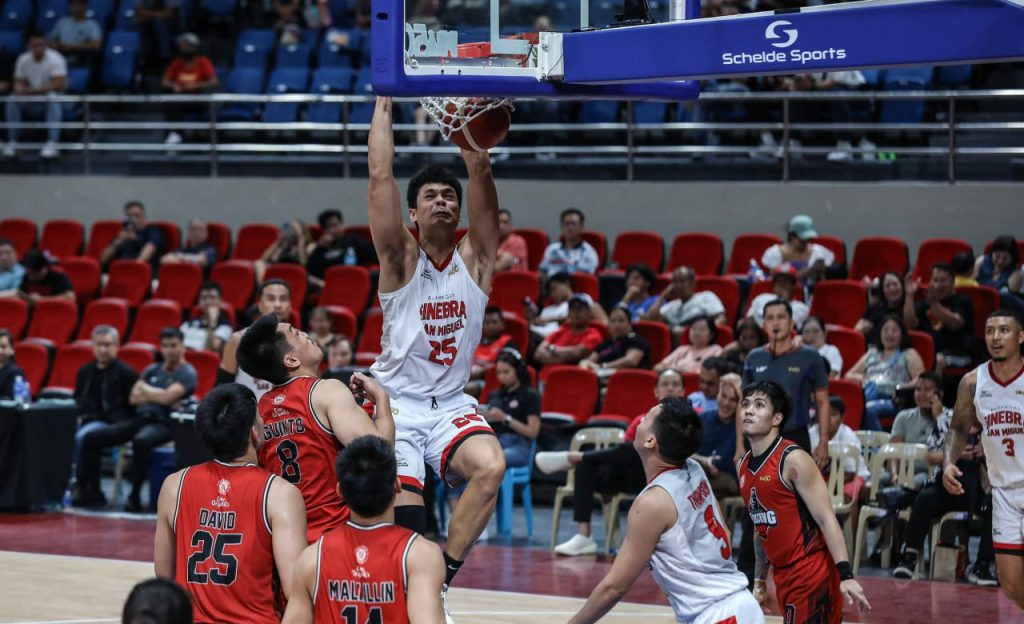 Japeth Aguilar delivers game winner for Barangay Ginebra in escape vs Blackwater