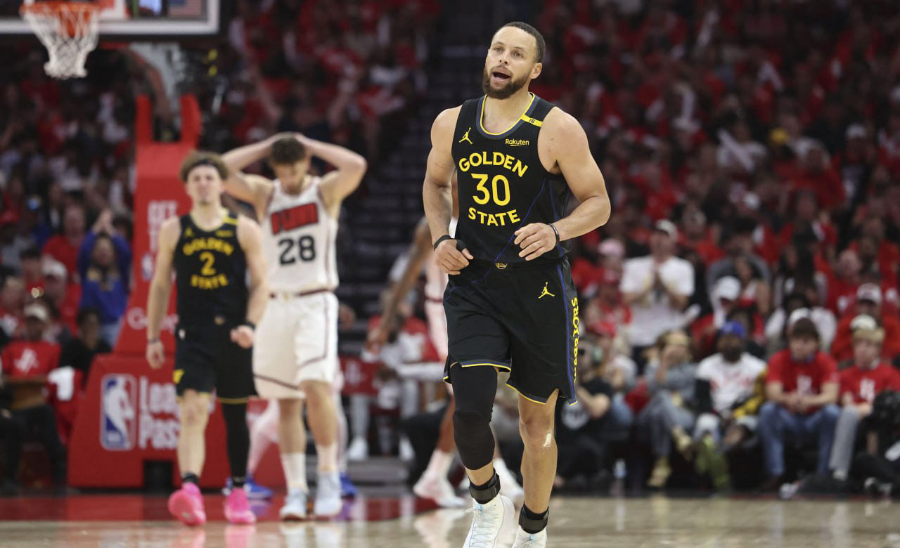 NBA: Warriors face big offseason decisions after playoff defeat