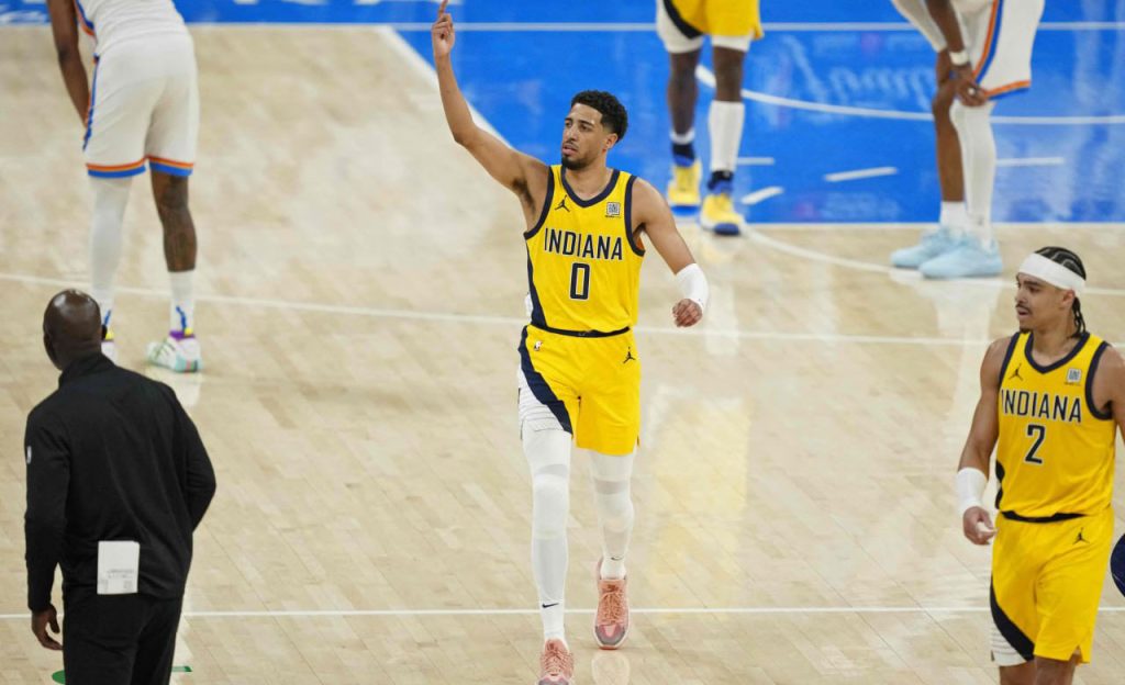 NBA Tyrese Haliburton believed to have right calf strain —report