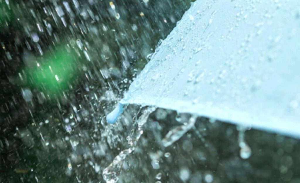 Heavy rainfall expected in Metro Manila several Luzon provinces Friday 1