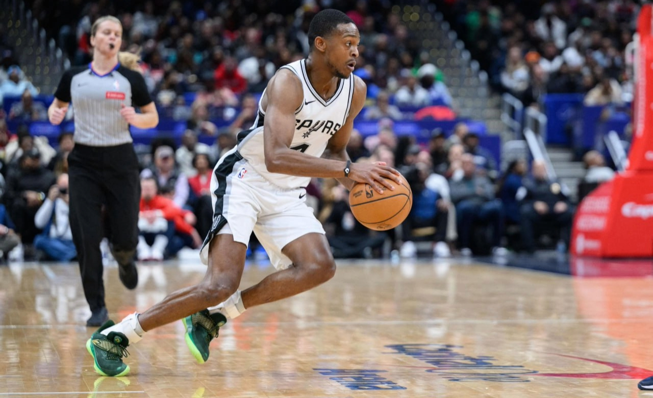 Spurs, De’Aaron Fox signs 4-year, $229M extension —report