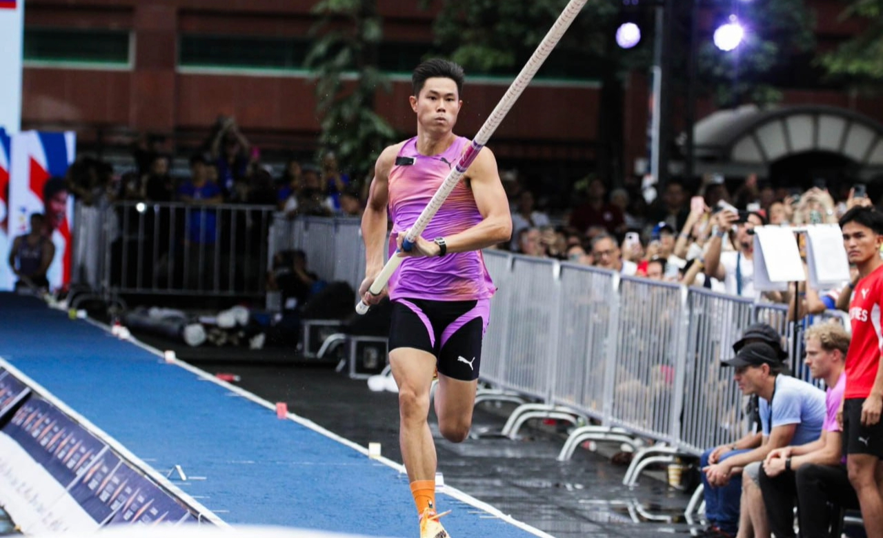 EJ Obiena hopes Hokett Delos Santos, Elijah Cole can compete in SEA Games, too