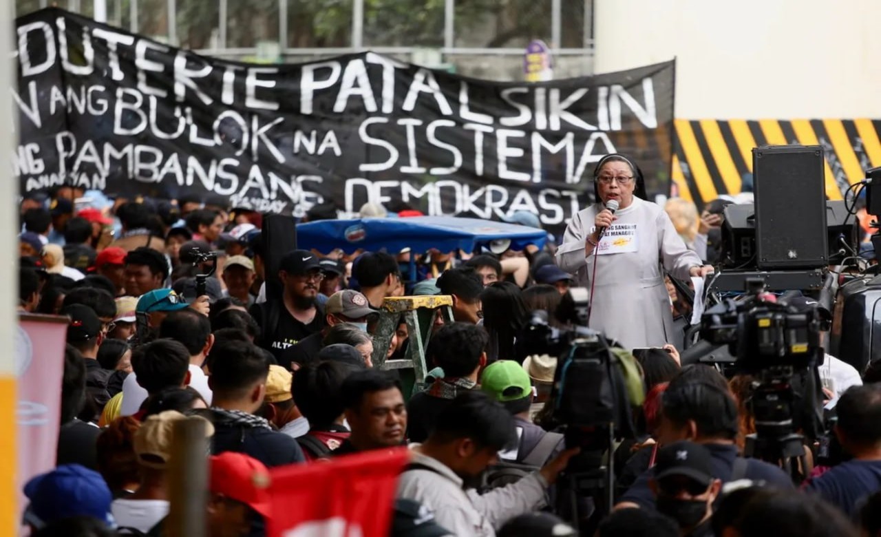IN PHOTOS: Citizens hunger for better governance, four decades after #EDSA