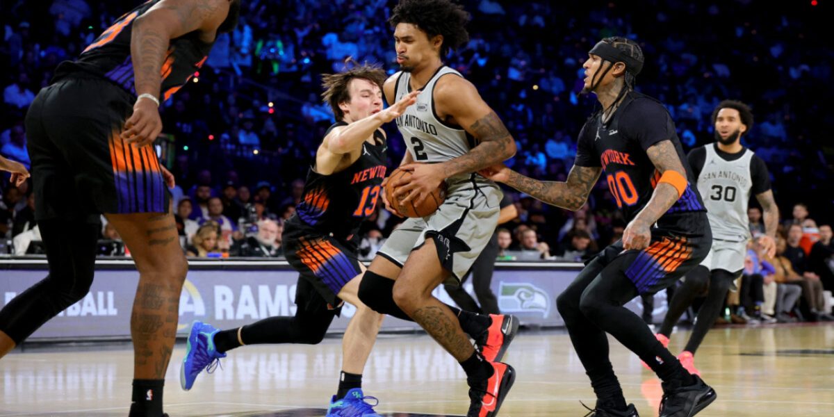 AFP 20251217 2252304108 v8 HighRes SanAntonioSpursVNewYorkKnicksEmiratesNbaCupC 1200x800 1