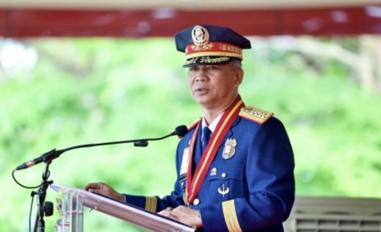 PNP chief to cops: Ignore political noise, focus on public safety