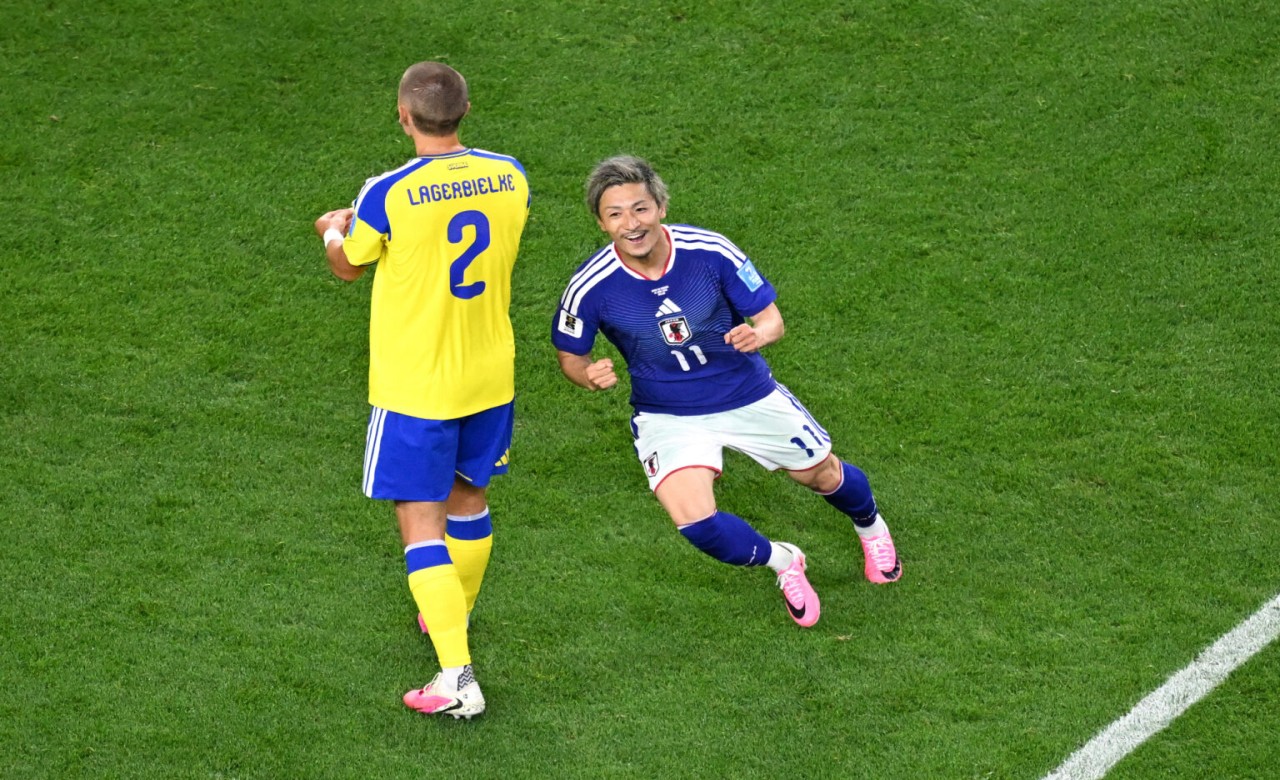 World Cup: Japan, Sweden draw and both advance to knockouts