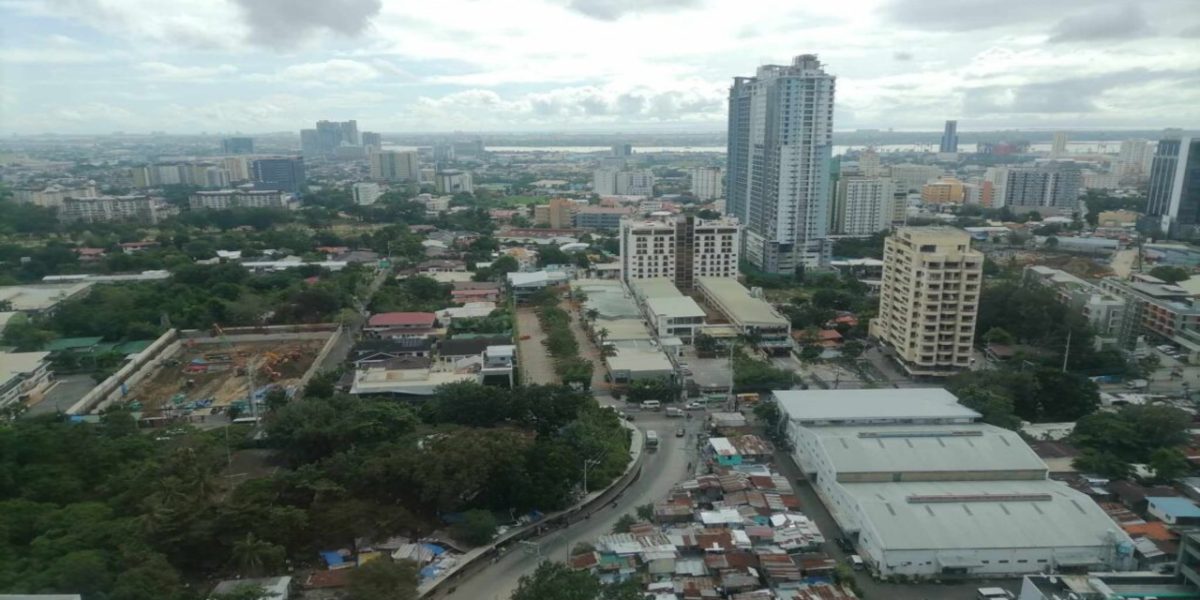 Cebu City business district 1024x768 1