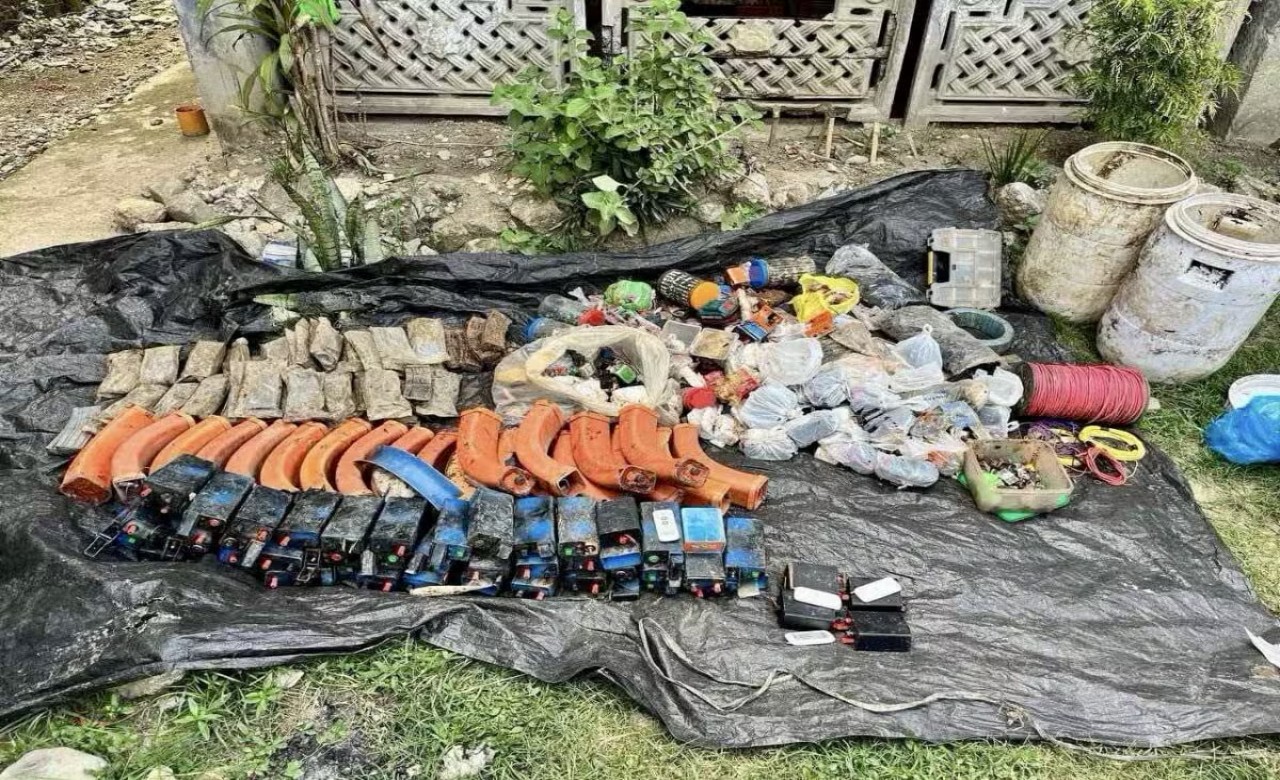 5 NPA rebels surrender in Masbate; arms cache recovered