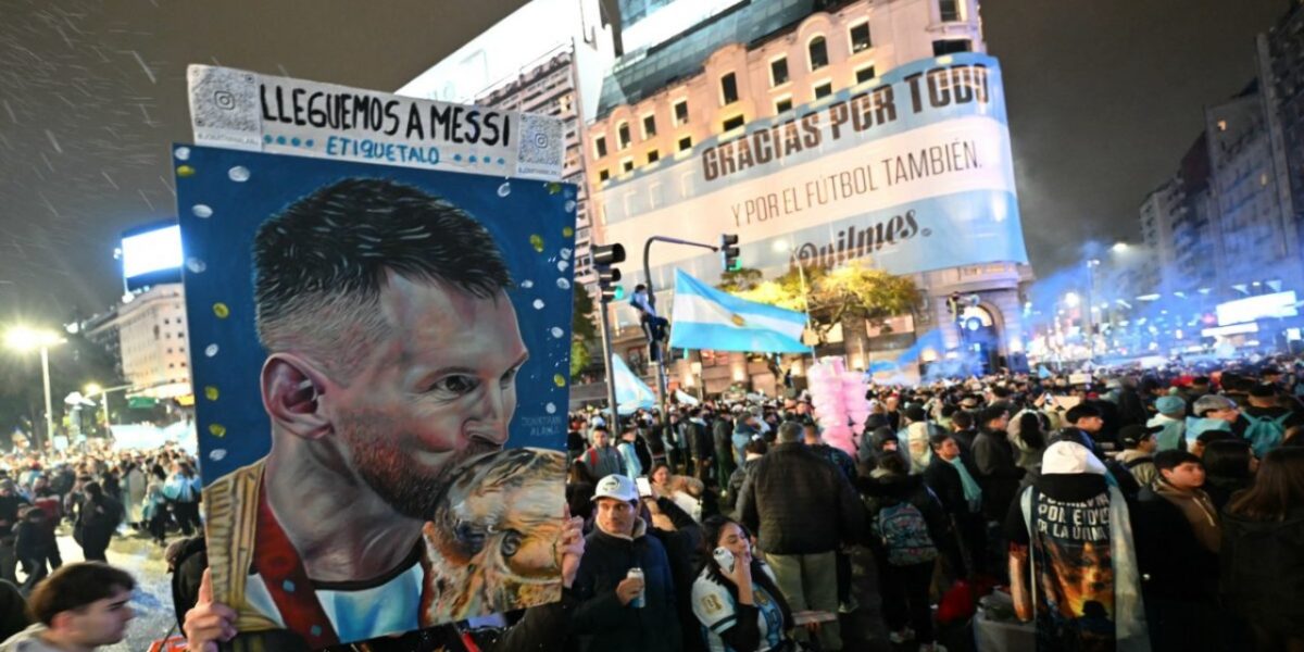 AFP 20260719 C2LL7RD v1 HighRes ArgentinaFblWc2026Fans 1200x800 1