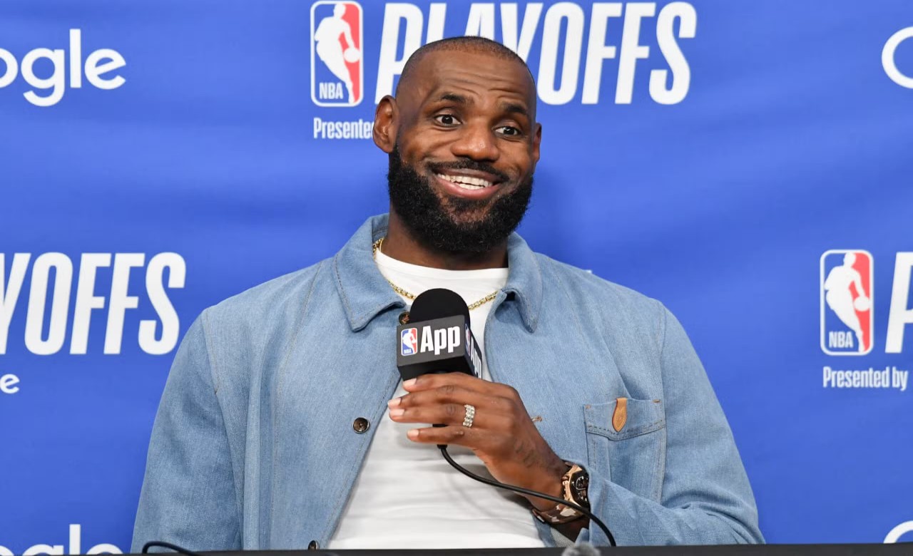 LeBron James joins Philadelphia 76ers, calls it his ‘last decision’
